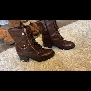 Guess leather boot